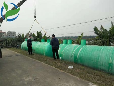 點擊查看詳細信息<br>標(biāo)題：內(nèi)蒙古玻璃鋼一體化污水處理設(shè)備 閱讀次數(shù)：1557